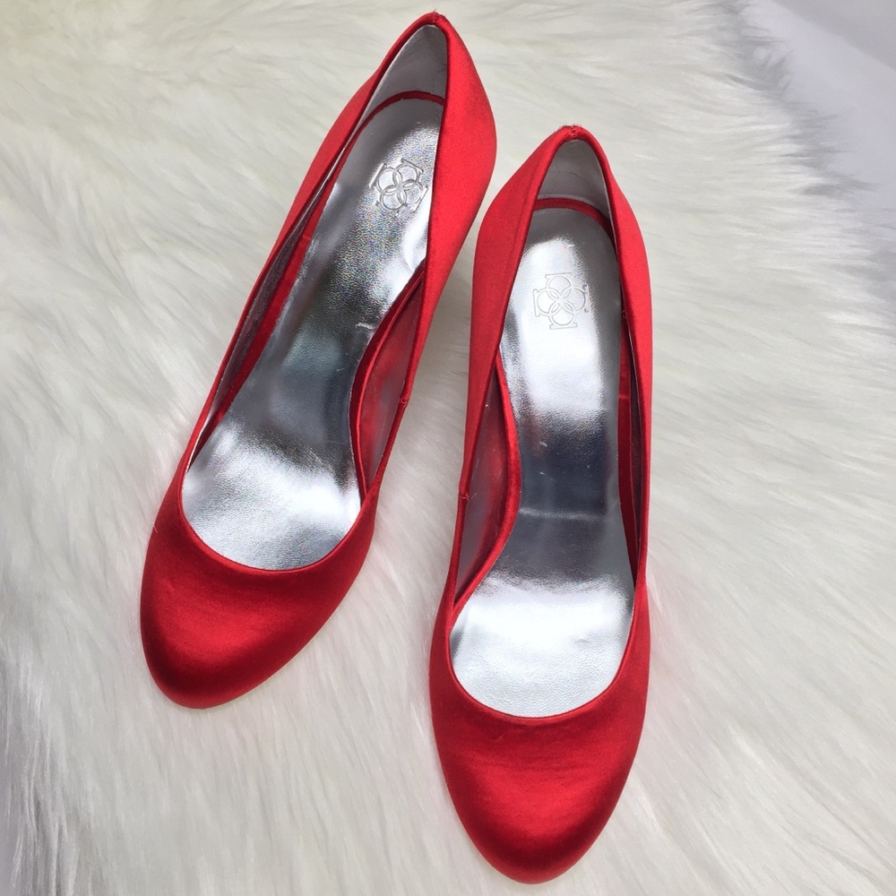 Ann taylor Red pump heels